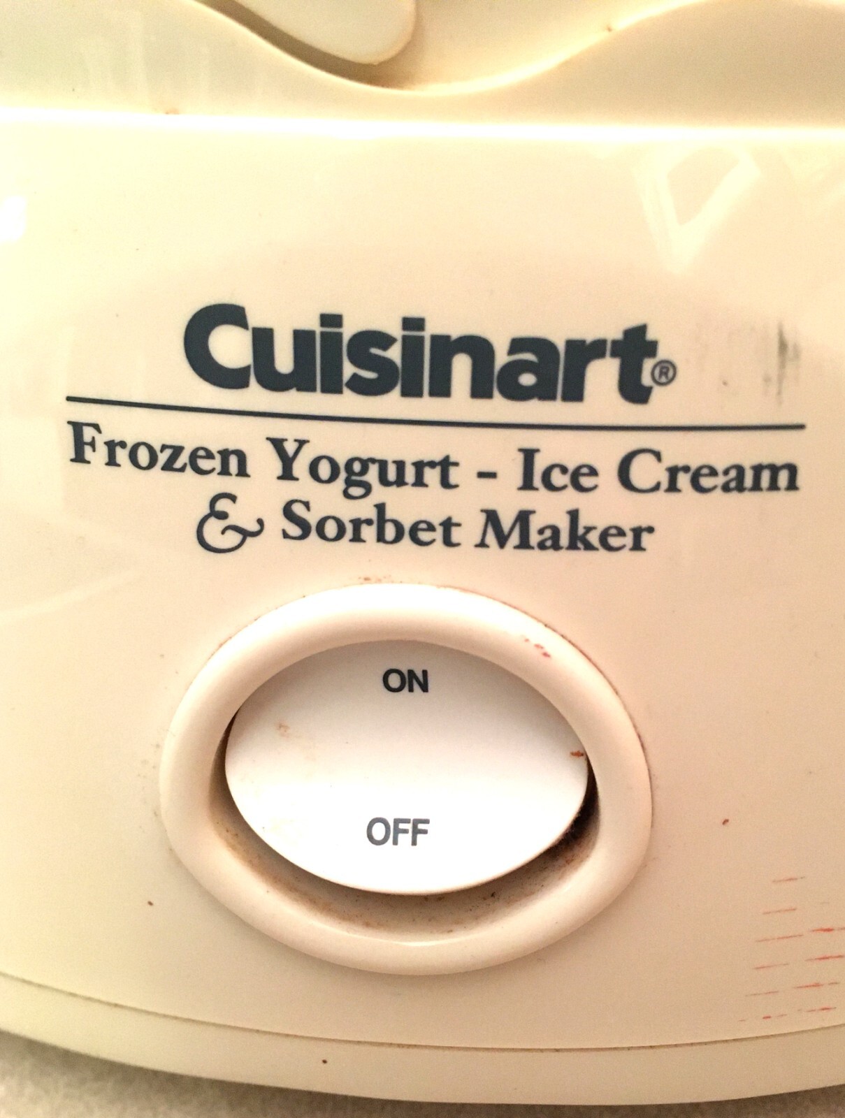 Cuisinart Ice Cream Maker with 2 freezer bowls and manual/recipe book -preowned