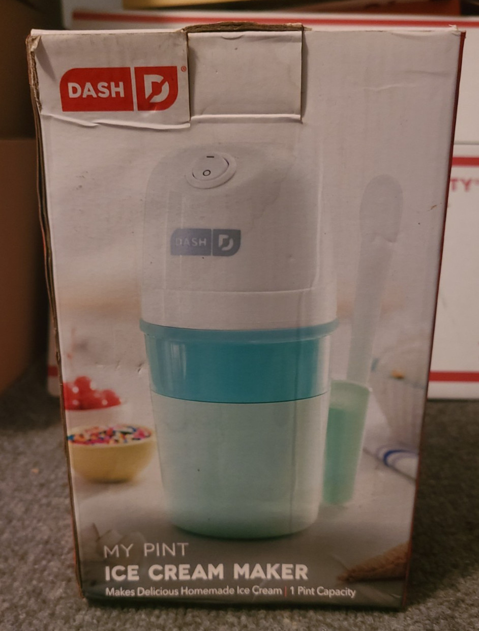 Dash My Pint Ice Cream Yogurt Sorbet Maker Aqua & White w/ Mixing Spoon