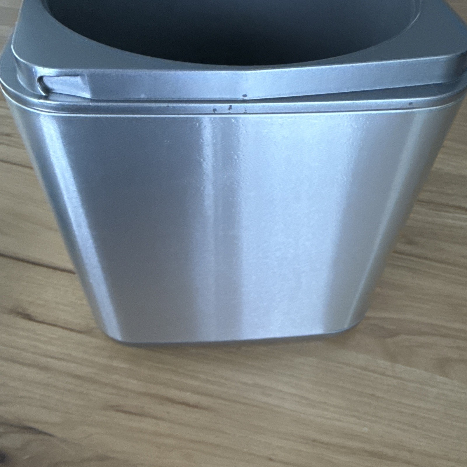 Cuisinart 2 Quart Frozen Yogurt Sorbet Ice Cream Maker ICE-30BC Motor Base Only