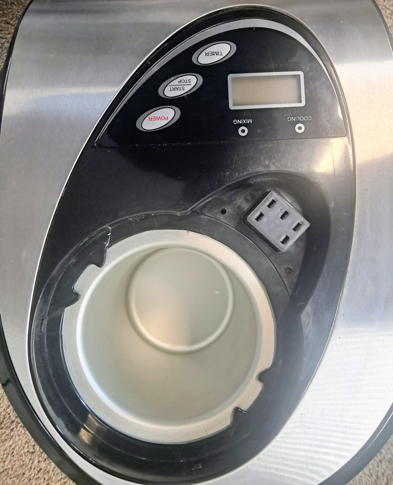 EdgeStar Compressor Ice Cream Maker Machine Self-Freezing 2 Qt ICM301SS