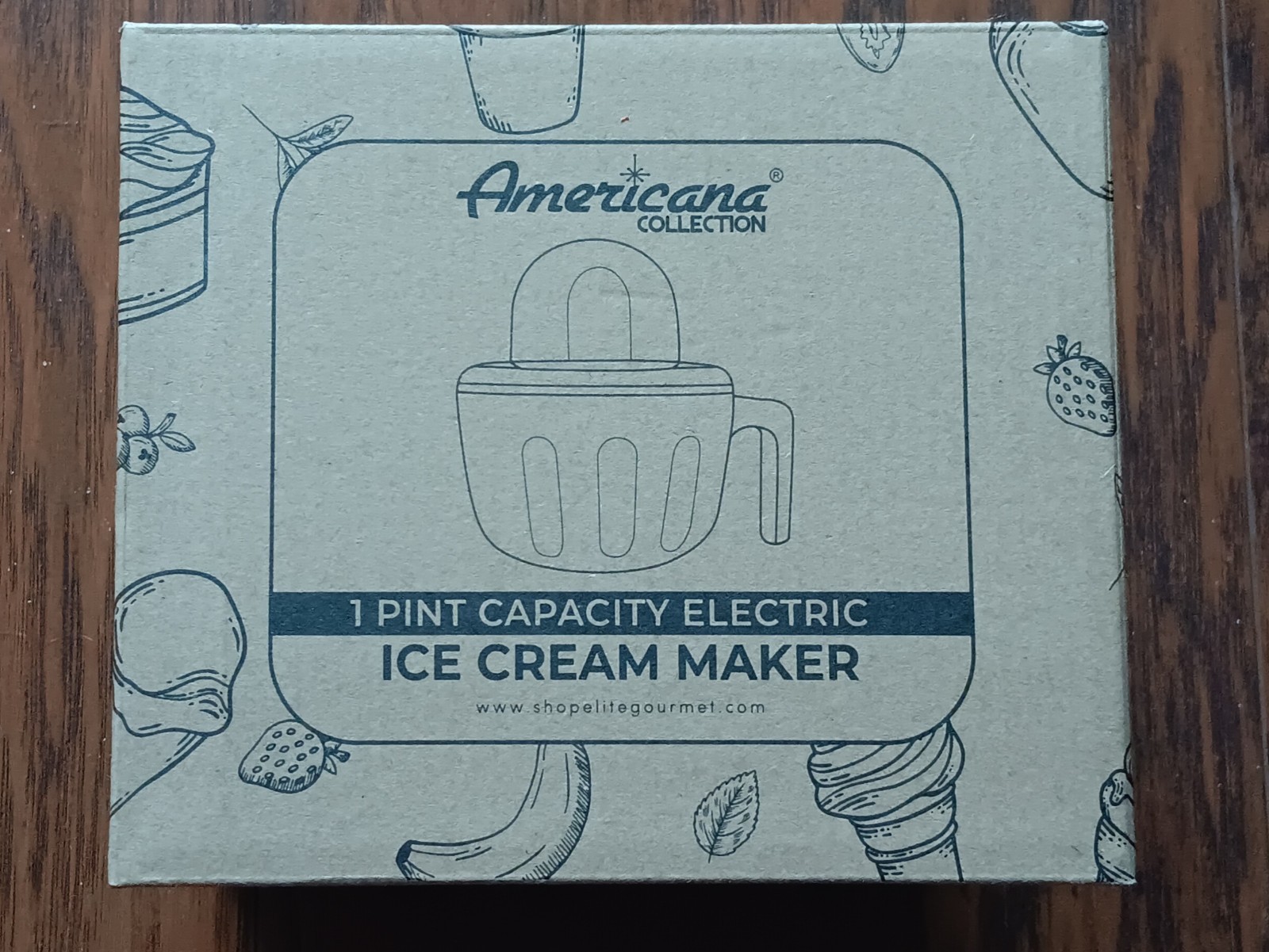 NEW Americana by Elite Gourmet Pint EIM1205M Ice Cream Maker, 1 Pint Capacity