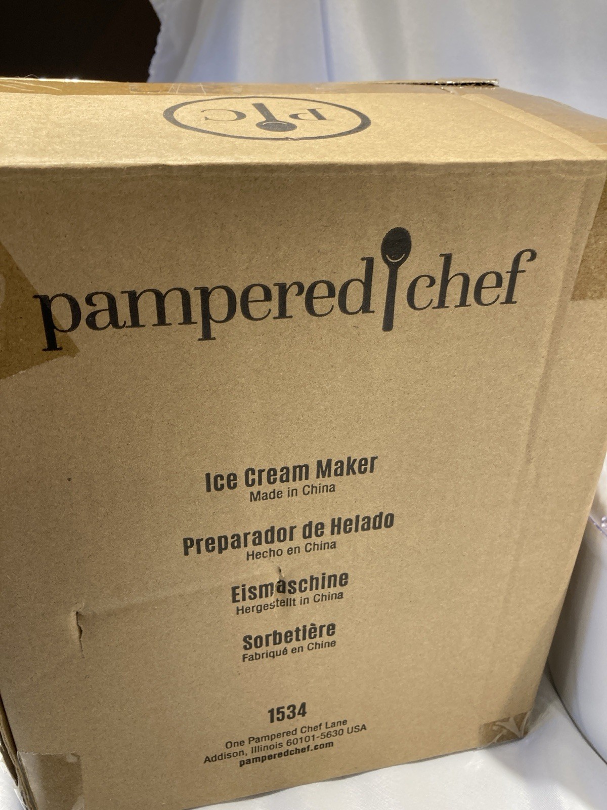 Pampered Chef:ICE CREAM & FROZEN YOGURT MAKER #1534 W/ Rubber Spatula