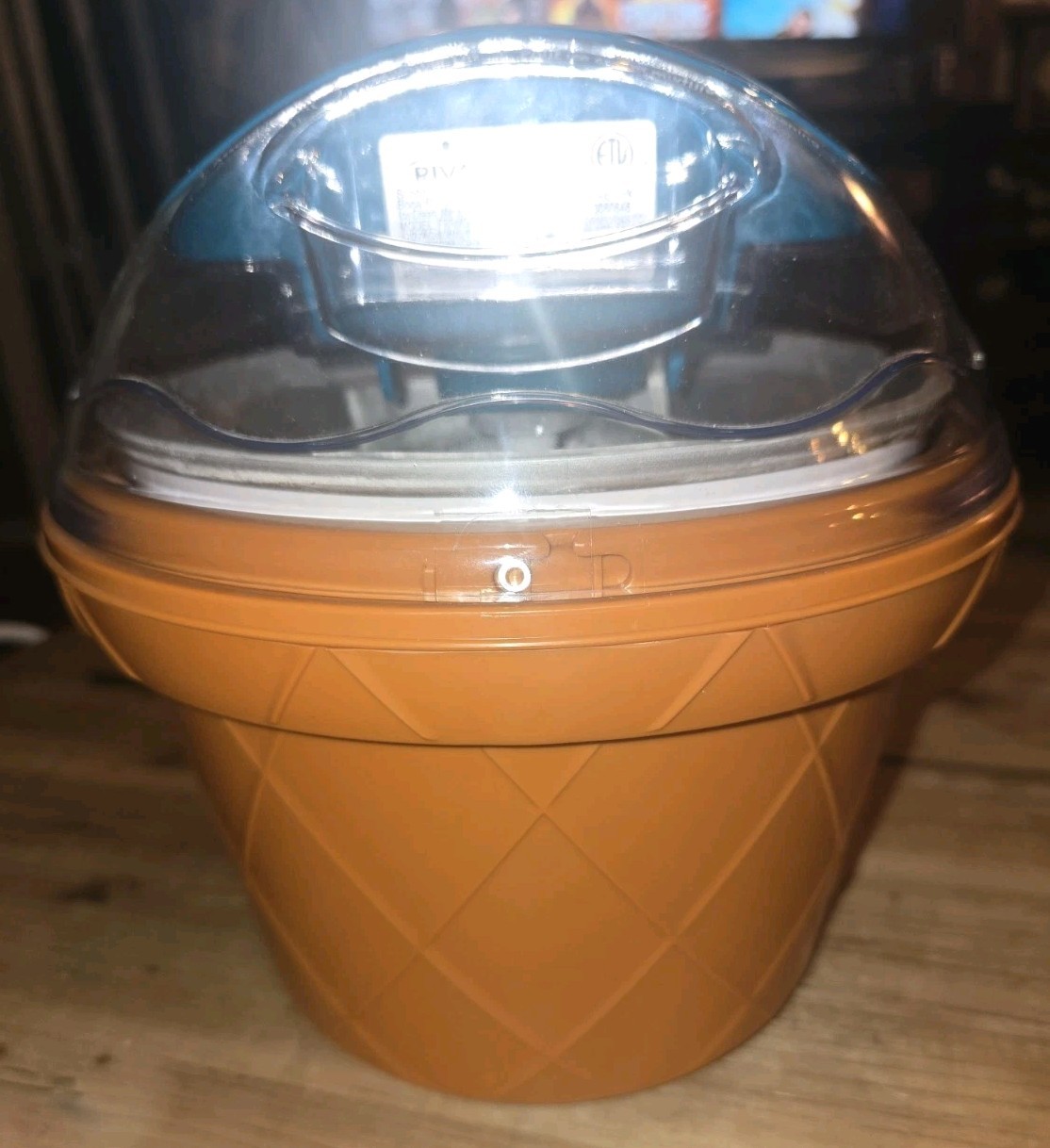 RivalFrozenDelights 1.5 Qt Brand New Ice Cream Maker Model FRRVGL015-BLU NO BOX
