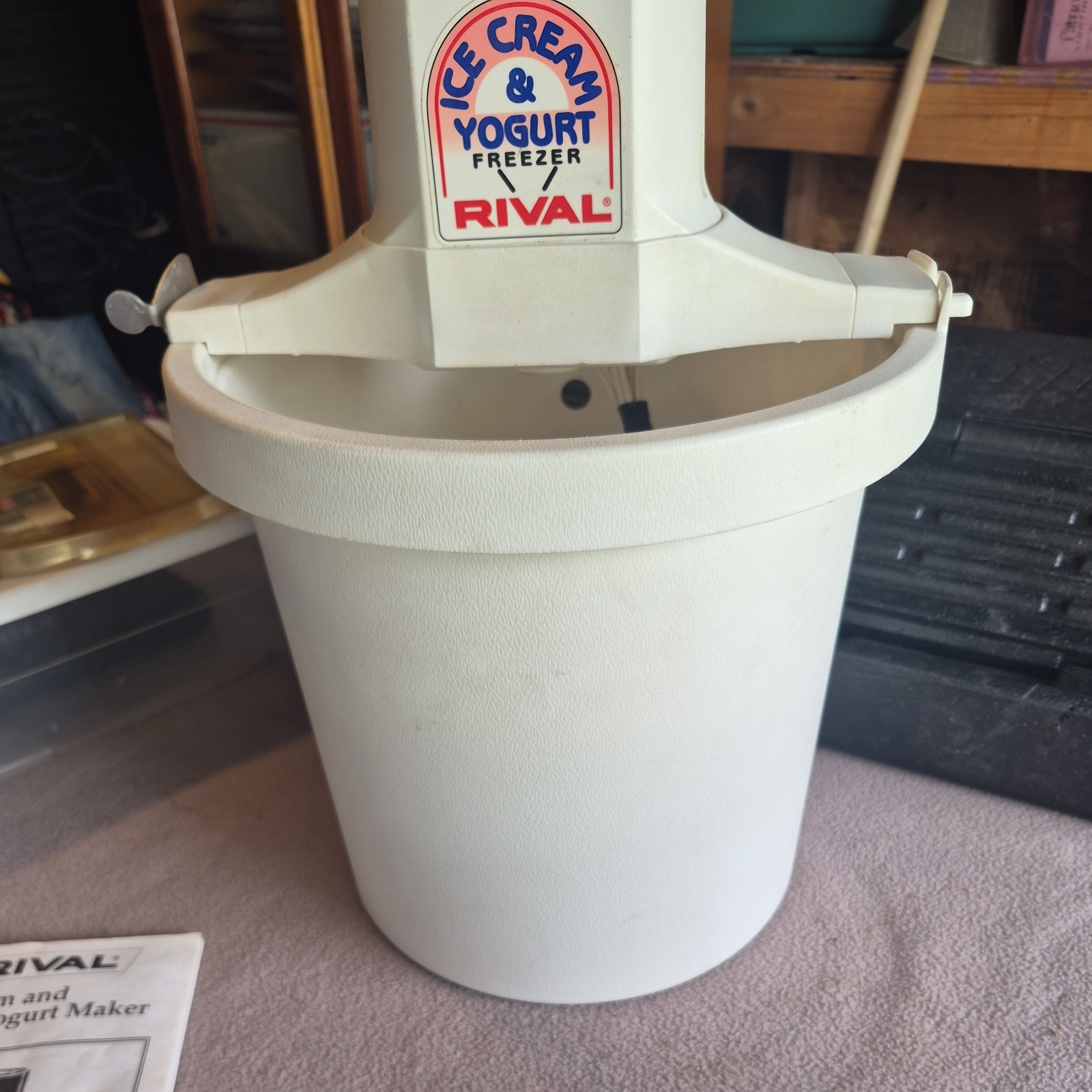 Vtg Rival Electric 6/4QT Quart Ice Cream Yogurt Freezer Maker Model 8401 USA