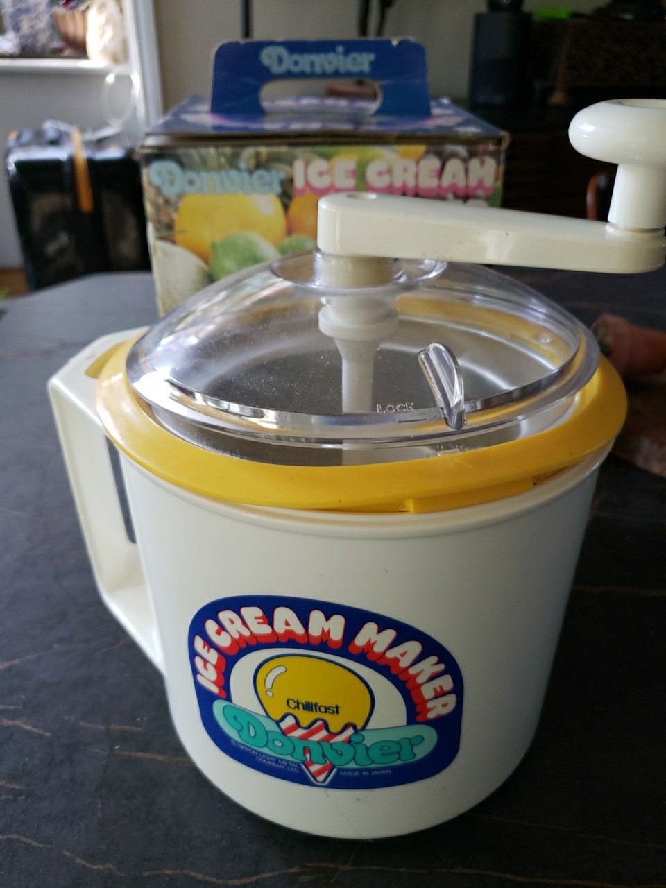 Donvier Premier Ice Cream Maker Frozen Dessert Yellow 2-Pint Hand Crank Vintage