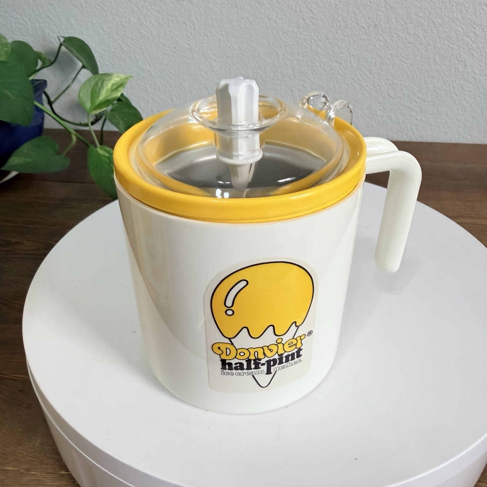 Donvier Ice Cream Maker Half-Pint Manual Hand Crank Vintage Complete