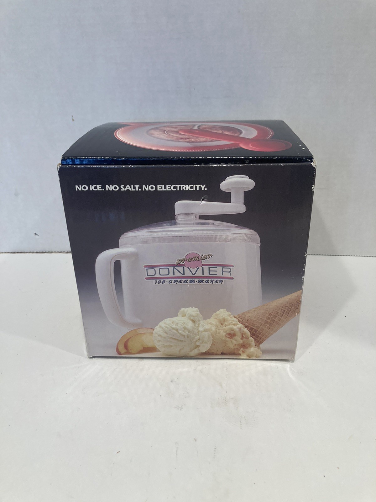 Vintage Donvier Premier White Homemade Ice Cream Maker With Hand Crank EUC Pint