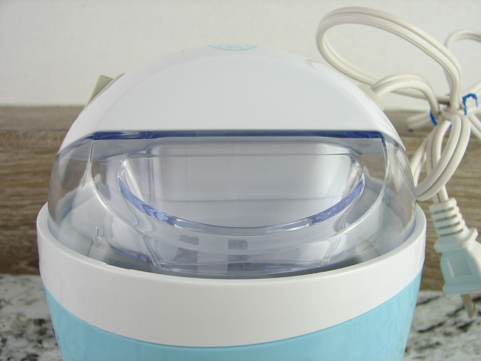 Nostalgia ICM500 Blue 1-Pint Electric Ice Cream Maker Frozen Yogurt Sorbet