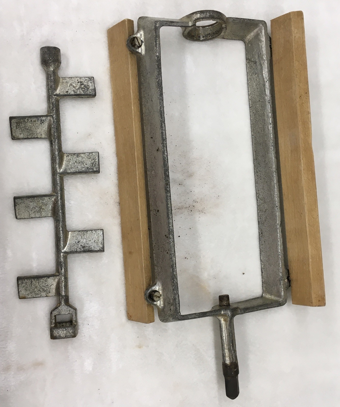 Vintage White Mountain 4 Qt Hand Crank Ice Cream Freezer PARTS c5