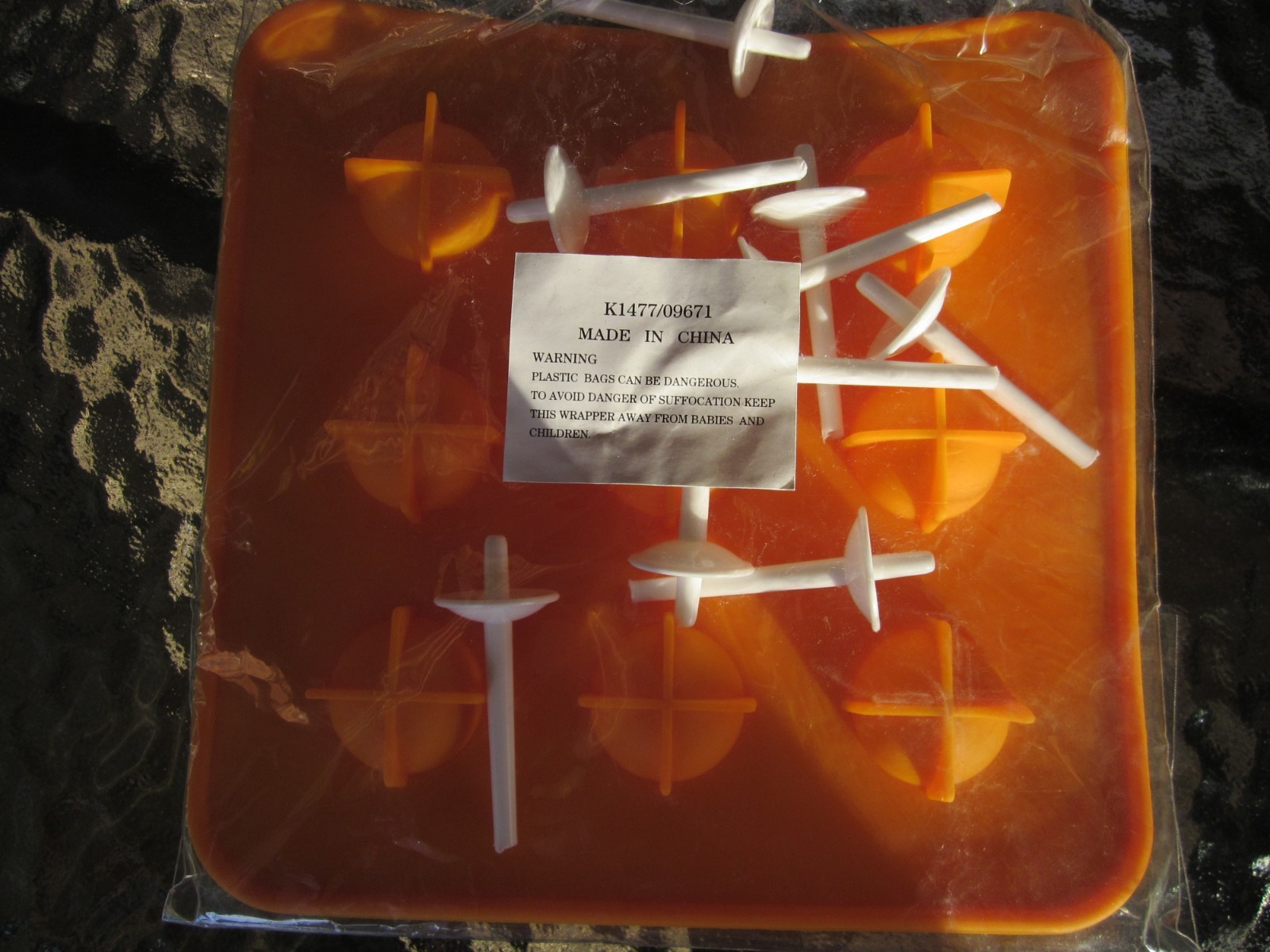 Cake Pop mould to accommodate 9 pops