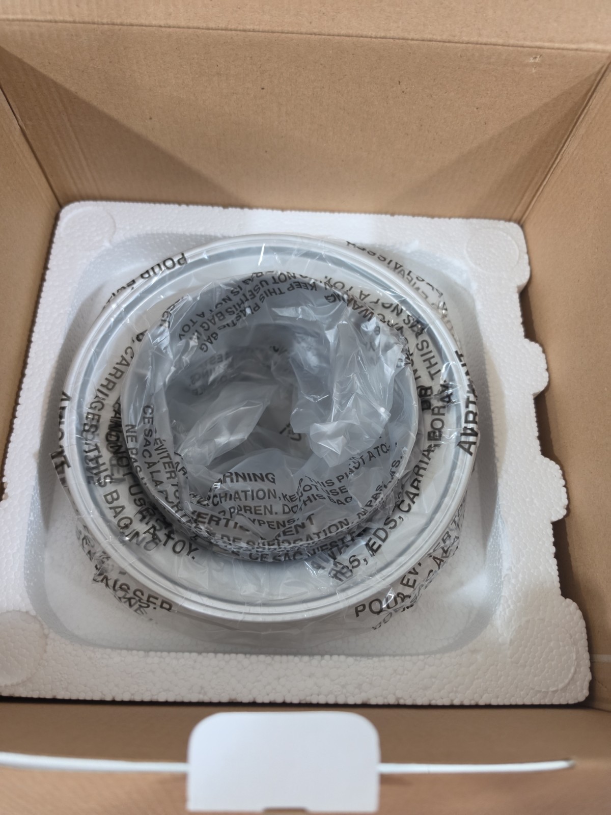 Cuisinart Ice Cream Maker, 2-Quart Sorbet and Frozen Yogurt Machine Open Box