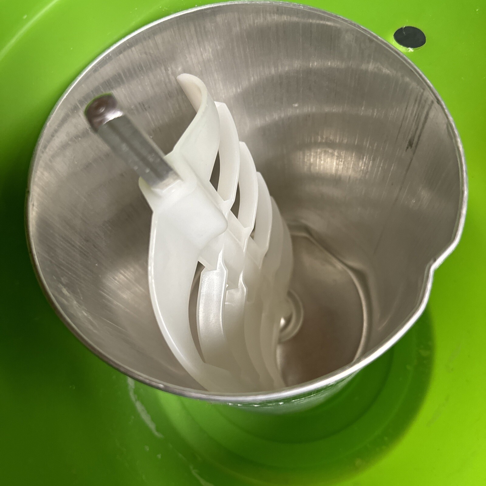 Rival Electric Ice Cream Freezer Maker 4 Qt Quart Model 8420 Tg USA Lime Green