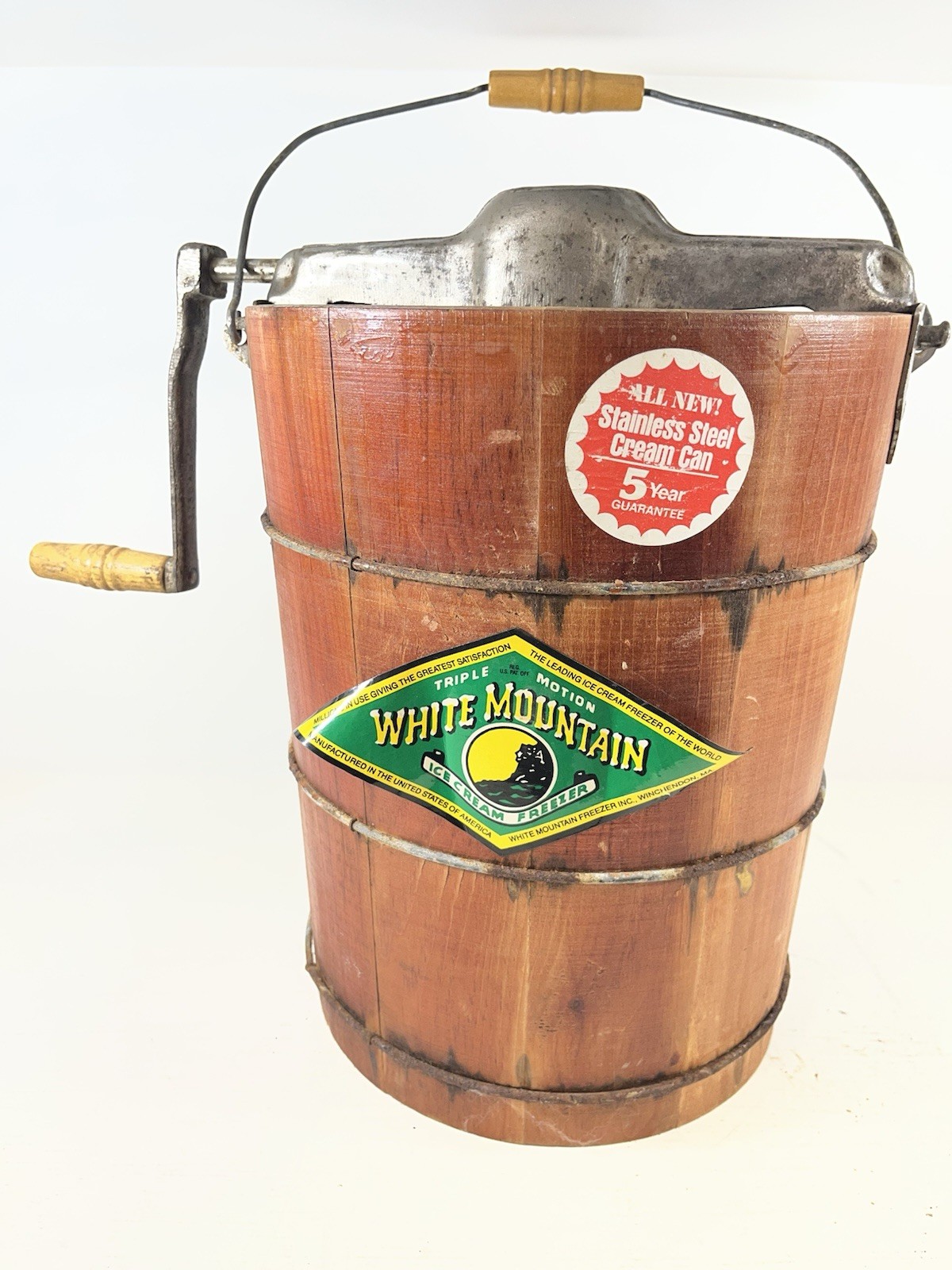 Vintage White Mountain 4 QT Hand Crank Ice Cream Maker Freezer-see description