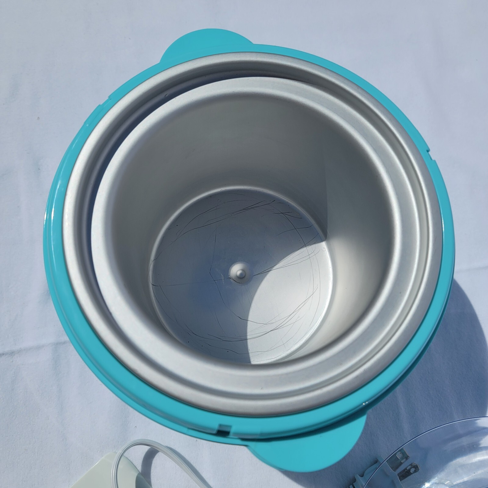 Wolfgang Puck 1.5 Qt Ice Cream Dessert Maker BICM2000 Ice Blue Teal
