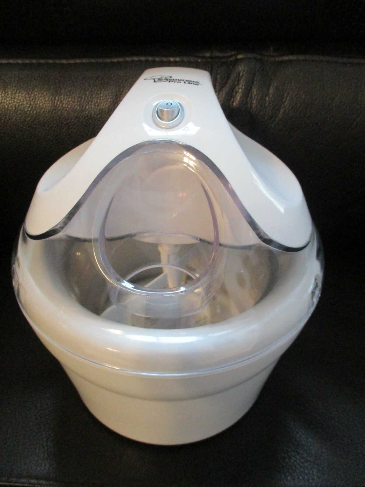 Savoureux Pro Line Portable Electric 1.5-qt Ice Cream Maker Model BL1380