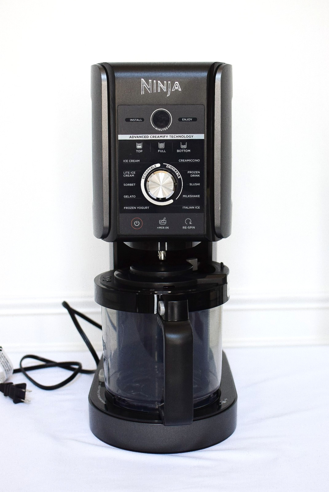 Ninja CREAMi Deluxe 11-in-1 Ice Cream Maker 2 Containers Refurbished NC501
